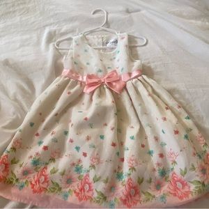Toddler girl’s Dress in 2T